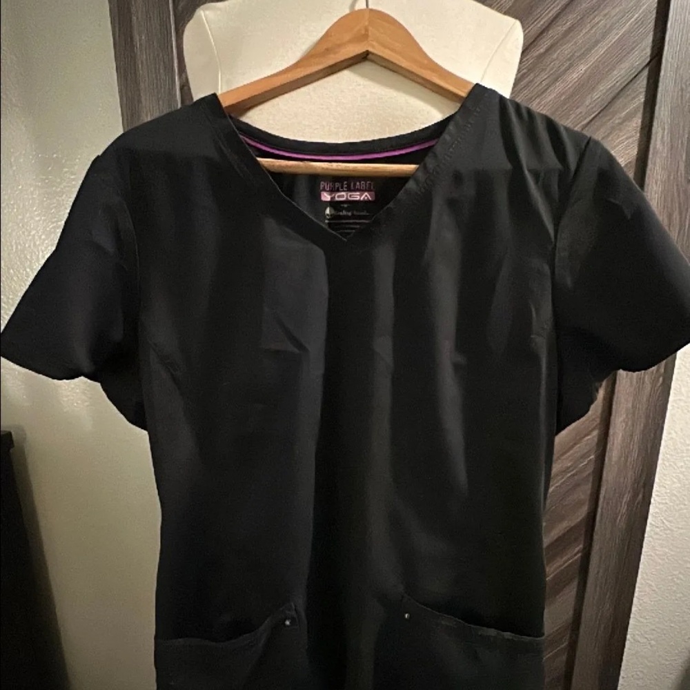 Scrub top